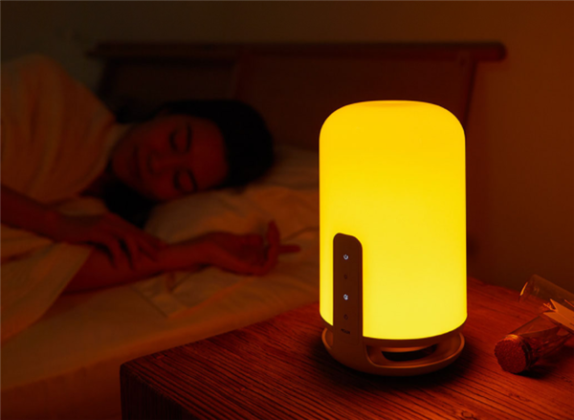 Xiaomi prima lampada al mondo senza emissione di luce blu (1)