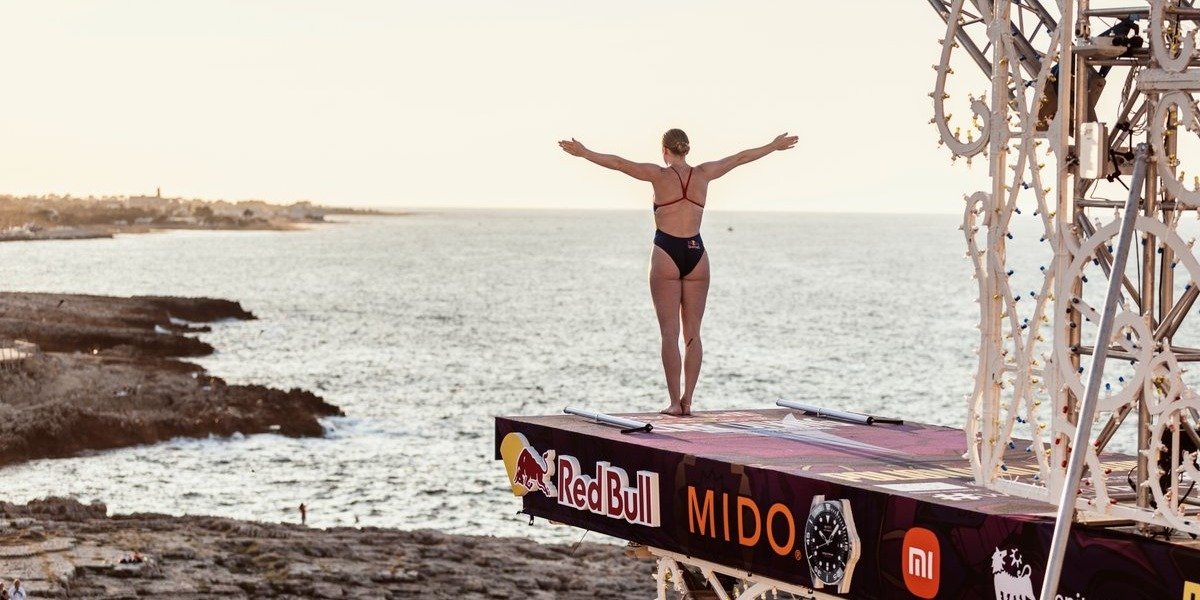 Redmi Note 12 partner Red Bull Cliff Diving World Series